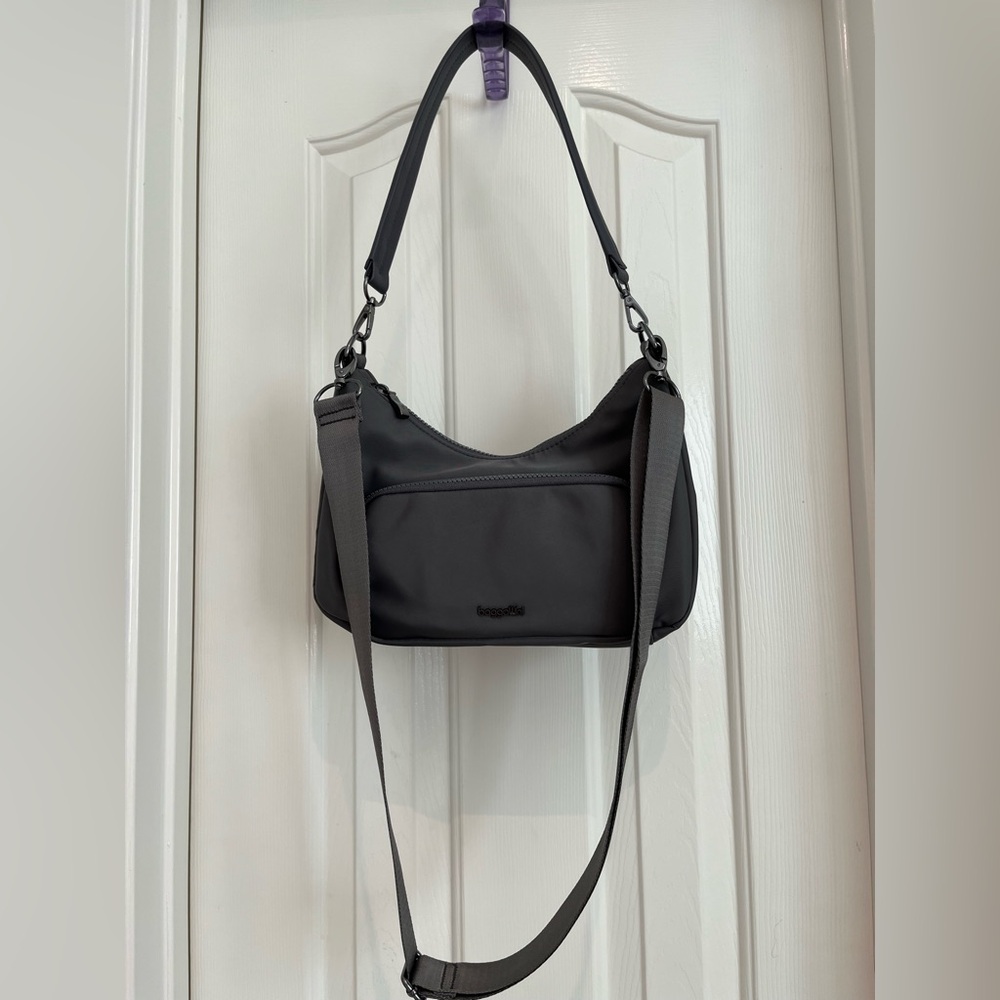 NWOT Baggallini Savannah Twill Crossbody